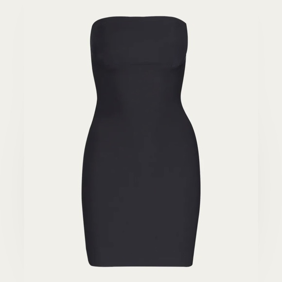 Commando Control Two-Faced Tech Strapless Slip Dress - Picture 4 of 15